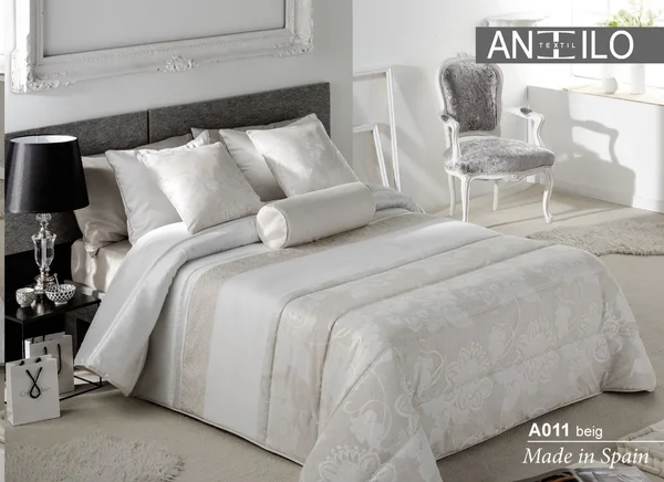 طقم لحاف انتيلو الاسباني الفاخر من الجاكار مع القطن مصمم ليمنحك تجربة نوم لا مثيل لهايتكون من 10 قطع-Antilo-A011 beig