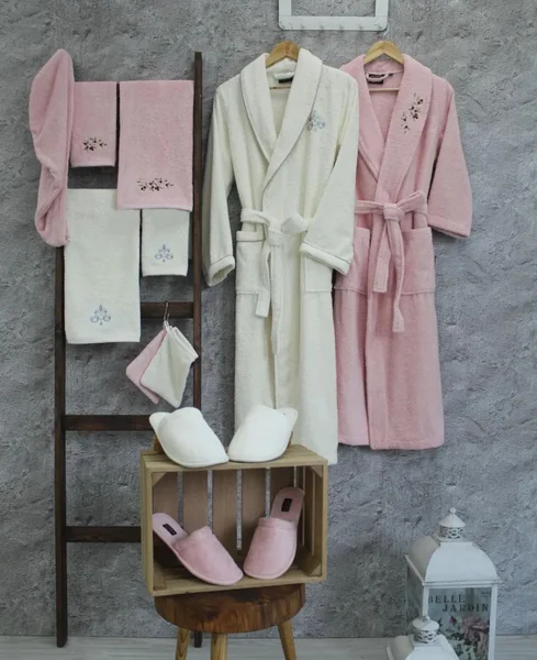 Royal quality Turkish cotton bathrobe set, 13 pieces, from the famous silk brand.