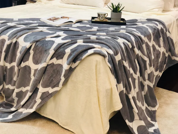 blanka– بطانية بلانكا من المايكرو فايبر الناعم بألوان راقية مقاس 160-220