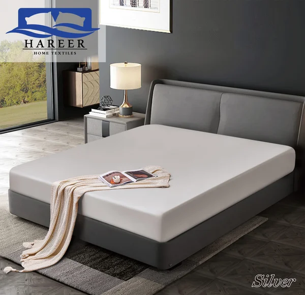 Plain silk bed sheet made from the finest silk, prevents staining and is suitable for all seasons. Available in sizes for two people and one person.