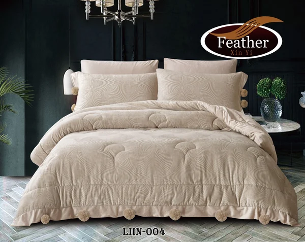 Liin-004 Double Quilt with Fur and Velvet Lining | 6 Pieces thumbnail 1